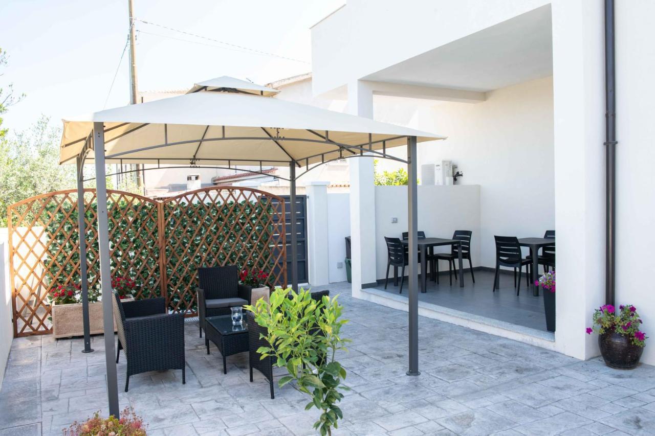 B&B Il Viaggiatore Тортоли Экстерьер фото