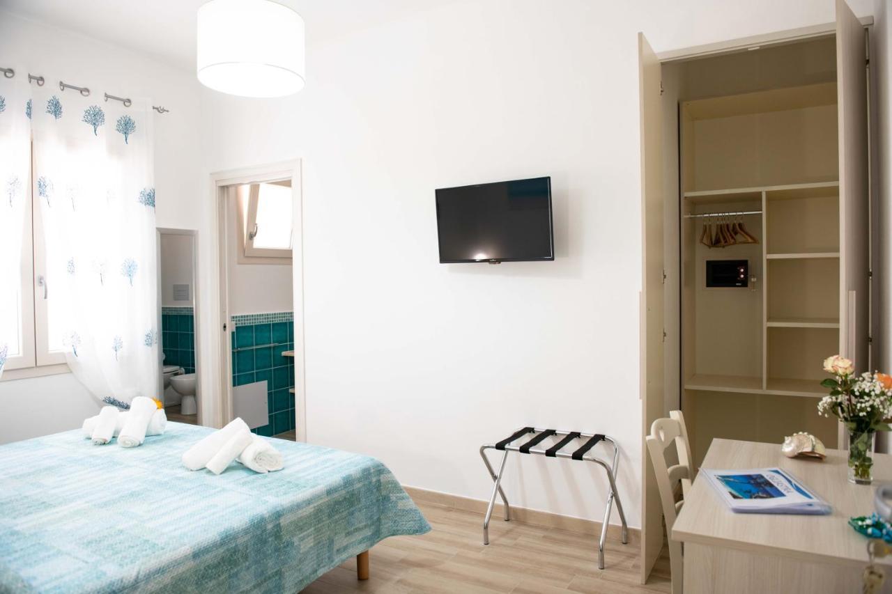 B&B Il Viaggiatore Тортоли Экстерьер фото