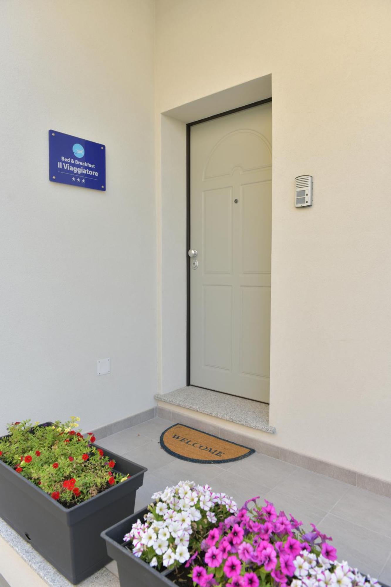 B&B Il Viaggiatore Тортоли Экстерьер фото