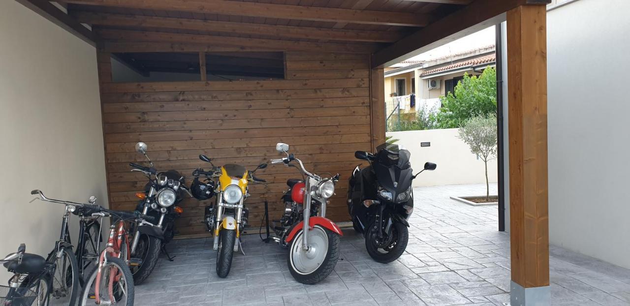 B&B Il Viaggiatore Тортоли Экстерьер фото